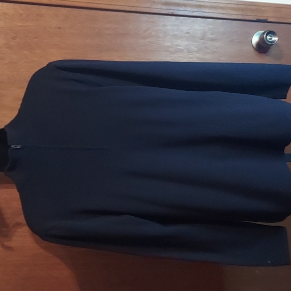 ST.JOHN 2PC - Picture 5 of 11